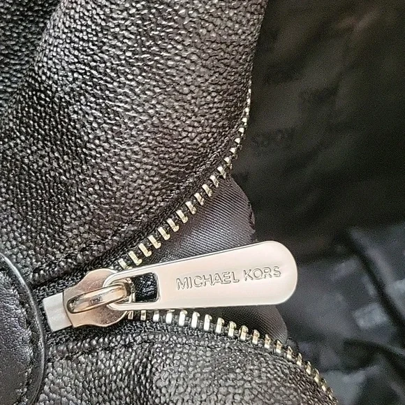 Michael Kors Jet Set Black Tote